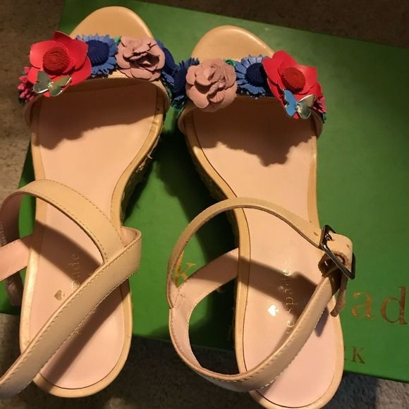 NIB $289 kate spade | Tinsley | Leather Wedges with Floral Detail & Natural - Picture 13 of 17